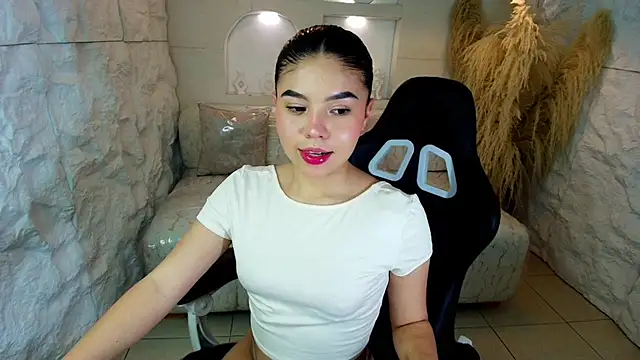 ambarina r online show from 5, 10, 2025