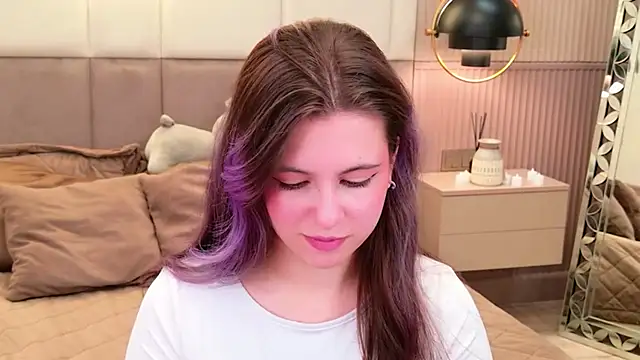 Akira Halls online show from 13, 11, 2025