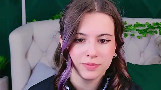 Akira Halls online show from 15, 11, 2025