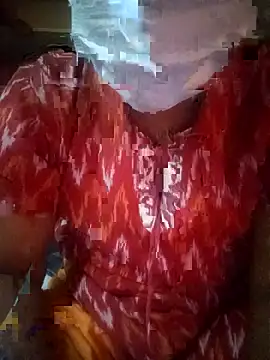 Snapshot of TeluguCuplehyd chatting on 7, 7, 2026 TeluguCuplehyd online show from 7, 7, 2026