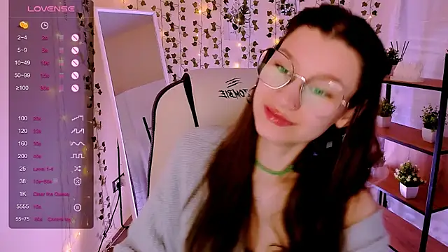 LinaBlossom  online show from 24, 5, 2026