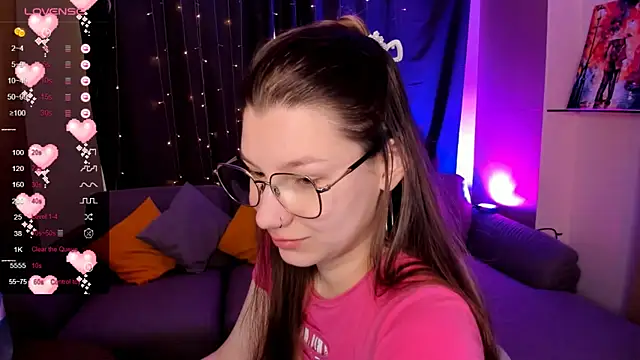 Snapshot of LinaBlossom_ chatting on 15, 7, 2026 LinaBlossom online show from 15, 7, 2026