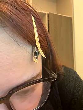 YY-27 online show from 18, 12, 2025