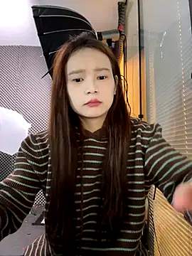 YY-27 online show from 28, 10, 2025