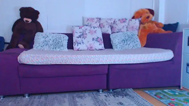 Snapshot of CassieSpell chatting on 6, 11, 2025 CassieSpell online show from 6, 11, 2025