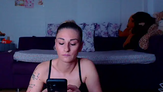 CassieSpell online show from 16, 5, 2026