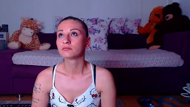 CassieSpell online show from 5, 5, 2026