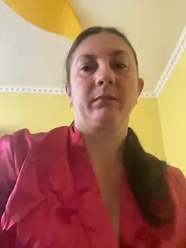 Snapshot of oksana1990 chatting on 1, 10, 2025 oksana1990 online show from 1, 10, 2025