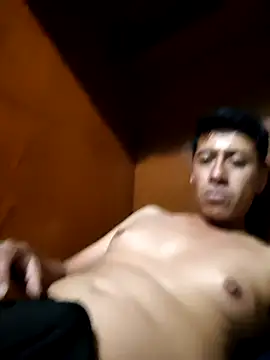 Carlos27hot online show from 18, 11, 2025