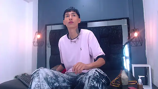 Daniel delux  online show from 2, 10, 2025