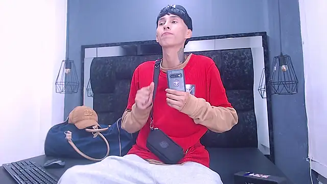 Daniel delux  online show from 20, 10, 2025