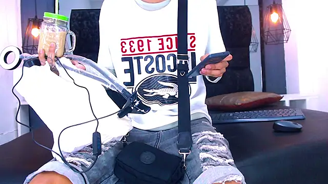 Daniel delux  online show from 25, 11, 2025