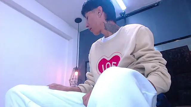 Daniel delux  online show from 31, 10, 2025