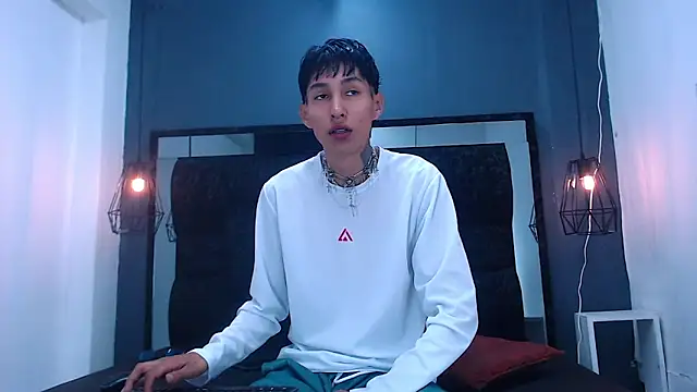 Daniel delux  online show from 8, 10, 2025