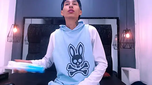 Daniel delux  online show from 30, 10, 2025