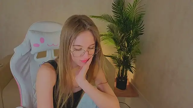 kianawhite online show from 12, 2, 2026