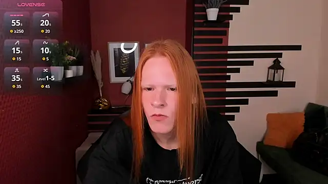 ChloeValentinee online show from 17, 10, 2025