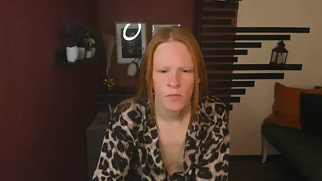 ChloeValentinee online show from 21, 11, 2025