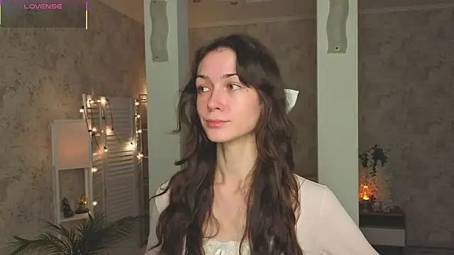 ReneeLippeatt online show from 8, 10, 2025