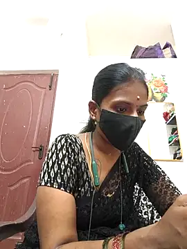 Snapshot of Tamil_Yalini12 chatting on 25, 4, 2026 Tamil Yalini12 online show from 25, 4, 2026