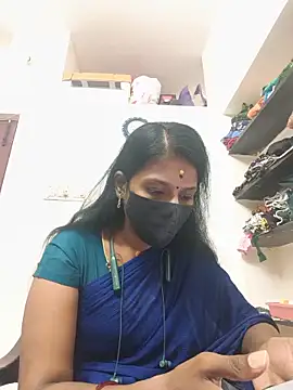 Snapshot of Tamil_Yalini12 chatting on 28, 5, 2026 Tamil Yalini12 online show from 28, 5, 2026