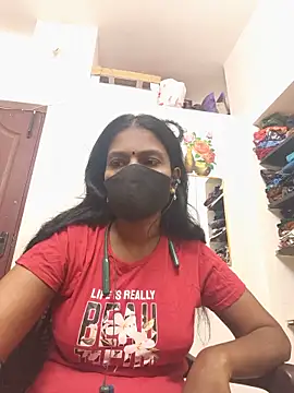 Snapshot of Tamil_Yalini12 chatting on 18, 5, 2026 Tamil Yalini12 online show from 18, 5, 2026