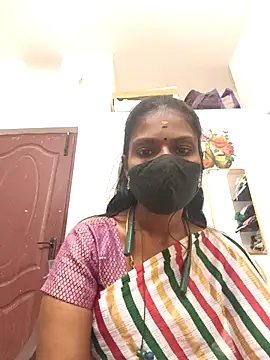 Snapshot of Tamil_Yalini12 chatting on 11, 5, 2026 Tamil Yalini12 online show from 11, 5, 2026