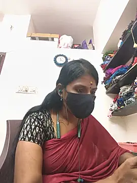 Snapshot of Tamil_Yalini12 chatting on 24, 5, 2026 Tamil Yalini12 online show from 24, 5, 2026