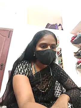Snapshot of Tamil_Yalini12 chatting on 20, 4, 2026 Tamil Yalini12 online show from 20, 4, 2026