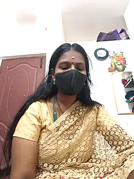 Snapshot of Tamil_Yalini12 chatting on 28, 4, 2026 Tamil Yalini12 online show from 28, 4, 2026