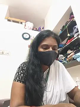 Snapshot of Tamil_Yalini12 chatting on 25, 5, 2026 Tamil Yalini12 online show from 25, 5, 2026