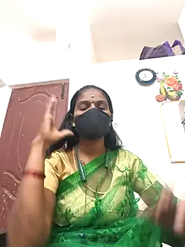 Snapshot of Tamil_Yalini12 chatting on 5, 5, 2026 Tamil Yalini12 online show from 5, 5, 2026