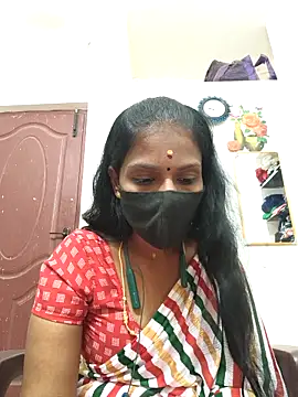 Snapshot of Tamil_Yalini12 chatting on 26, 4, 2026 Tamil Yalini12 online show from 26, 4, 2026