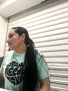 Alisson Stonee online show from 5, 2, 2026