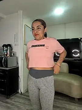 Alisson Stonee online show from 7, 4, 2026