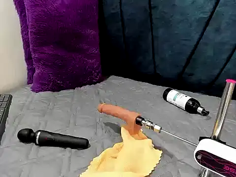 sharlotte ms online show from 6, 10, 2025