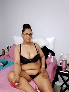 Snapshot of Ashleymilf47 chatting on 1, 11, 2025 Ashleymilf47 online show from 1, 11, 2025