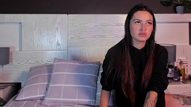 Camila Nyx online show from 18, 11, 2025