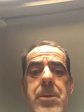 Snapshot of tiago1981pt chatting on 3, 11, 2025 tiago1981pt online show from 3, 11, 2025