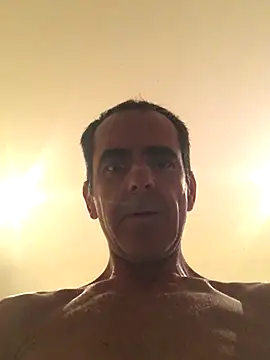 Snapshot of tiago1981pt chatting on 8, 11, 2025 tiago1981pt online show from 8, 11, 2025