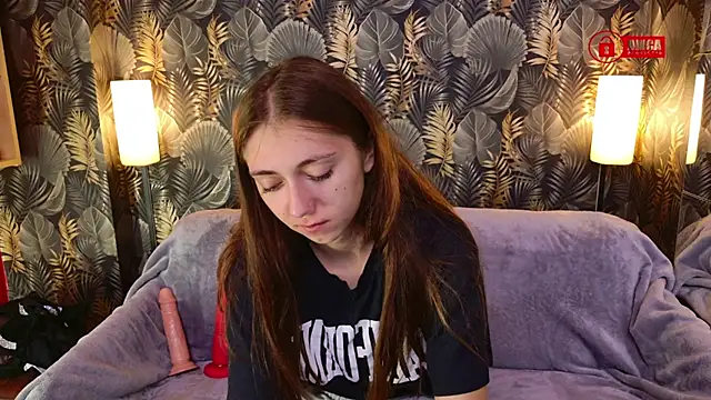 Charming LIA online show from 23, 10, 2025