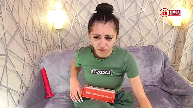 Charming LIA online show from 16, 11, 2025