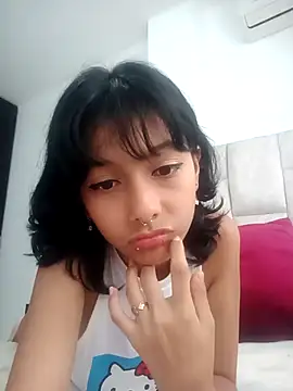 xoxo milk online show from 20, 9, 2025