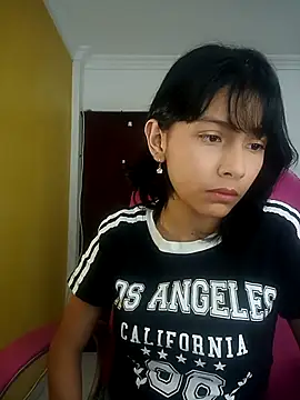 xoxo milk online show from 4, 11, 2025