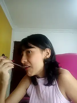 xoxo milk online show from 2, 10, 2025