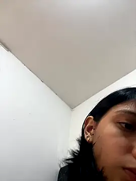 xoxo milk online show from 30, 11, 2025