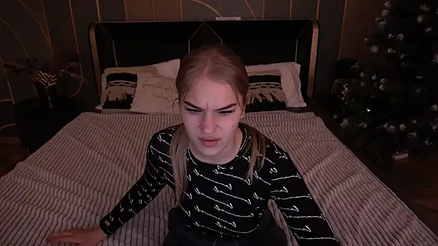 AlinaLiii online show from 14, 1, 2026