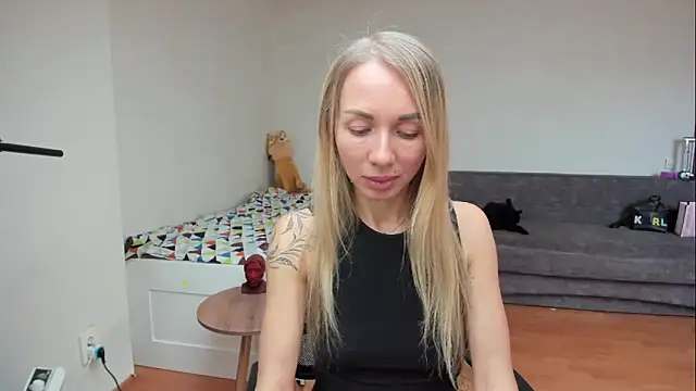 AlisiaCat online show from 19, 5, 2026