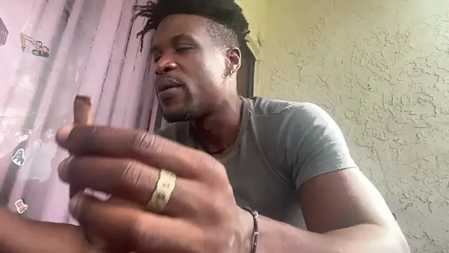 Snapshot of MrDaddyBlackNi9e chatting on 27, 9, 2025 MrDaddyBlackNi9e online show from 27, 9, 2025