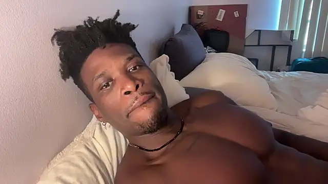 Snapshot of MrDaddyBlackNi9e chatting on 9, 10, 2025 MrDaddyBlackNi9e online show from 9, 10, 2025